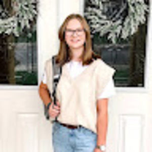 Meet your Posher, Holly